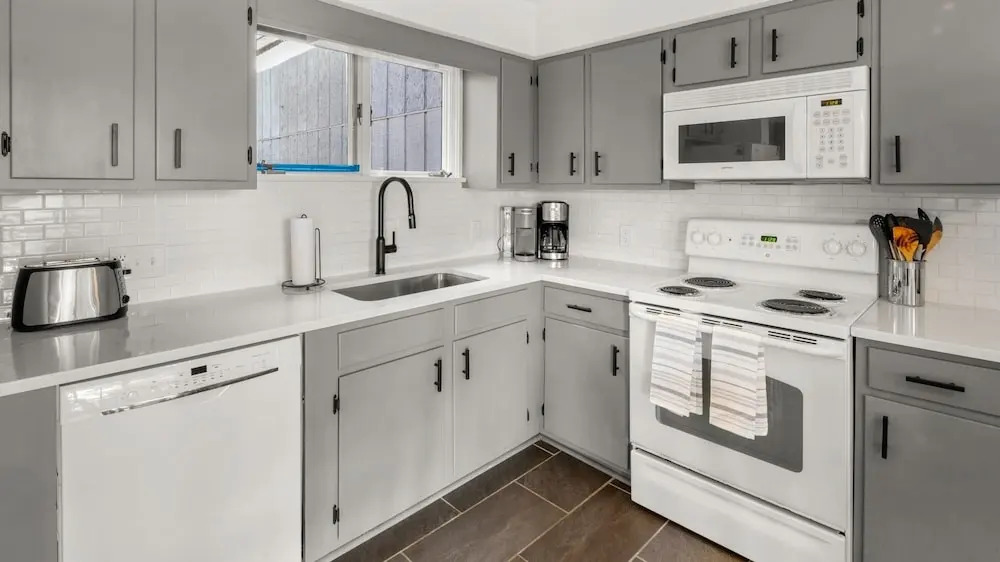 57 North Lynx 3 Bedroom Condo by RedAwning