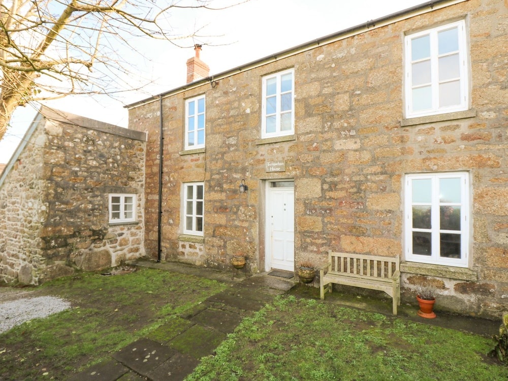 Trevowhan House