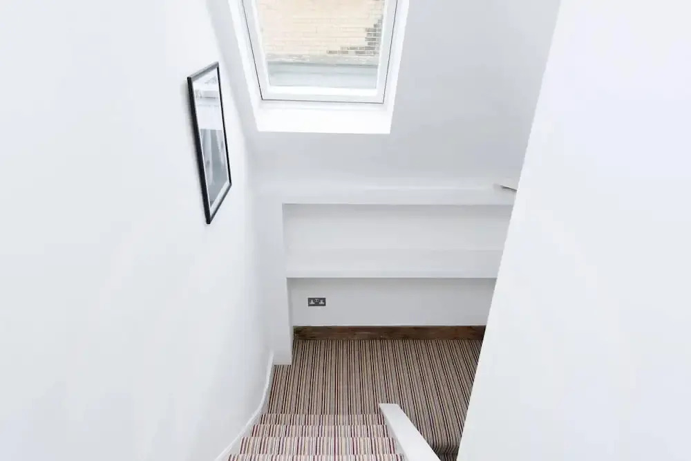 Beautiful And Central 2BR Loft Apartment