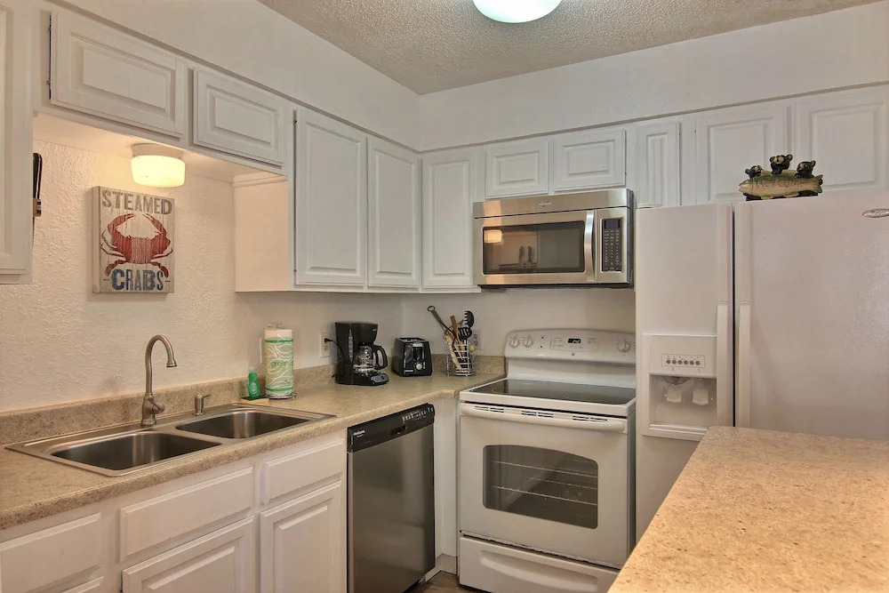 Coastal Retreat - 2 Br condo