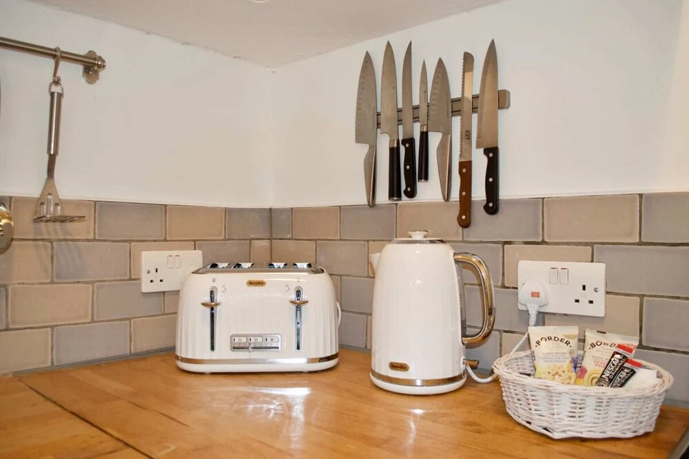 Bright And Comfortable 2 Bedroom Flat