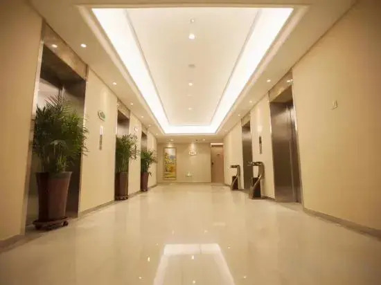 Vienna International Hotel (Baotou Zhengxiang International Wanda Plaza Branch)