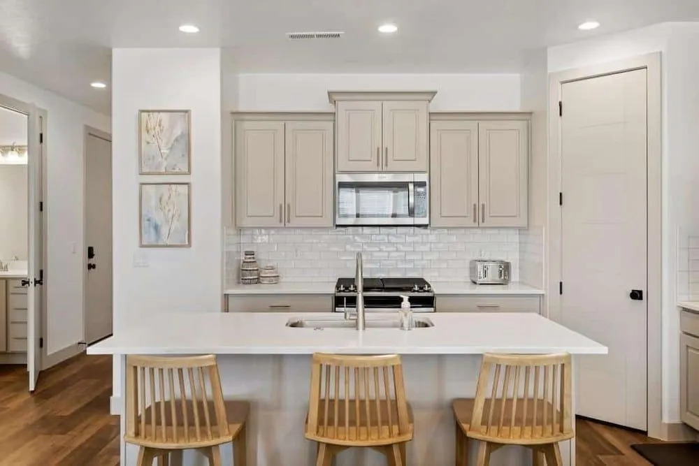 Blue Lagoon Oasis townhouse