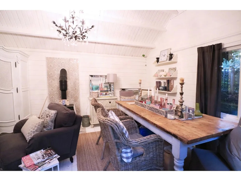 Boho Chic House for 5 With Garden