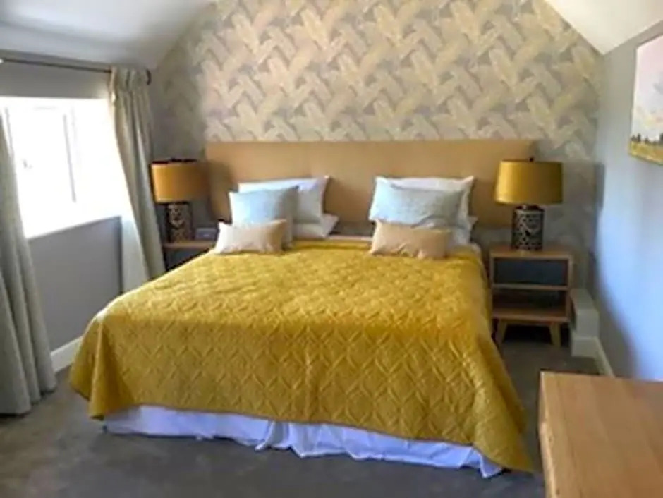 The New Inn Halse