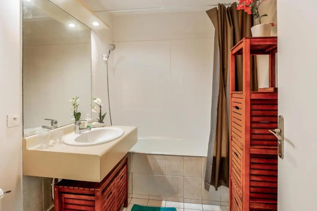 Bright studio at the doors of Paris in Les Lilas - Welkeys