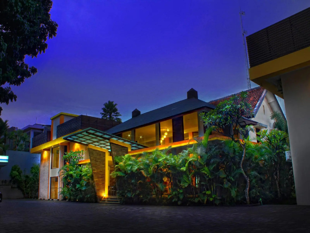 Collection O 295 Grha Ciumbuleuit Guest House