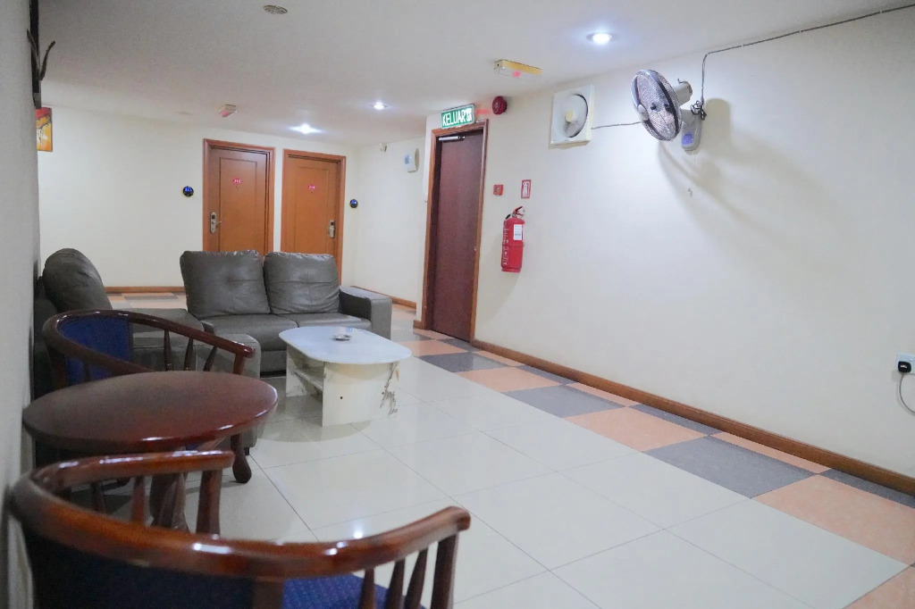 Houz Inn