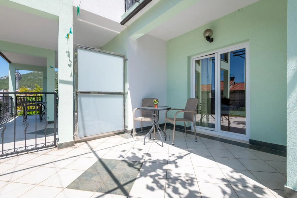 Apartments & rooms Leon