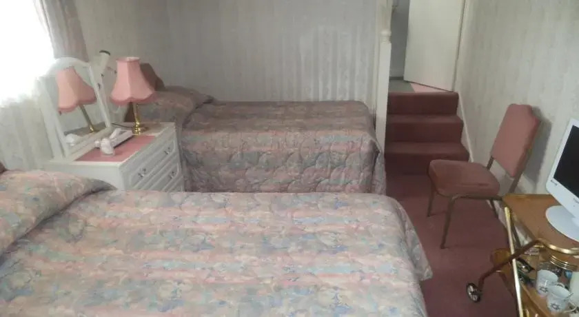 Hamilton House Bed & Breakfast
