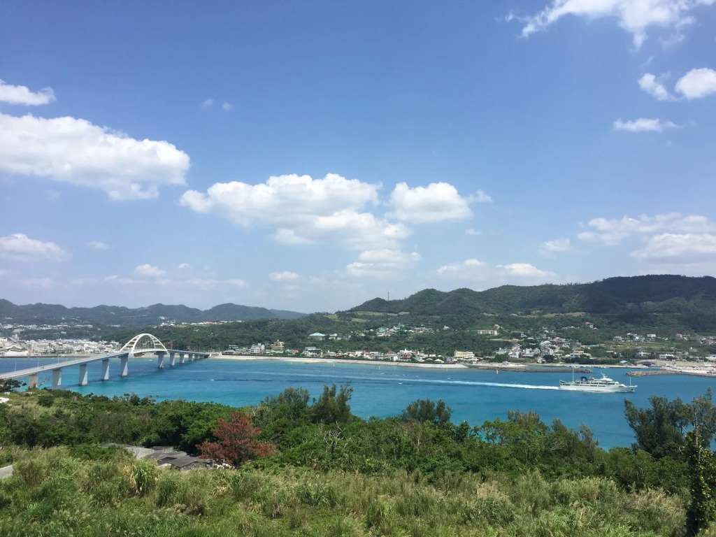 HOTEL E-horizon Resort コンドミニアム瀬底