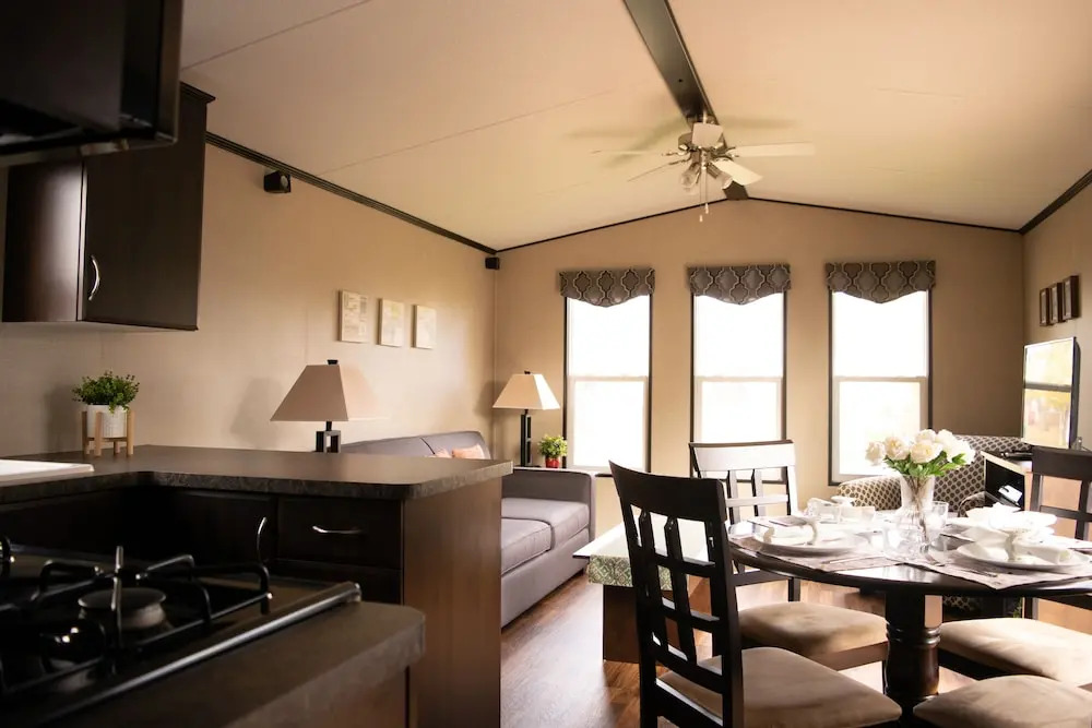 Vine Ridge Resort - Cottages