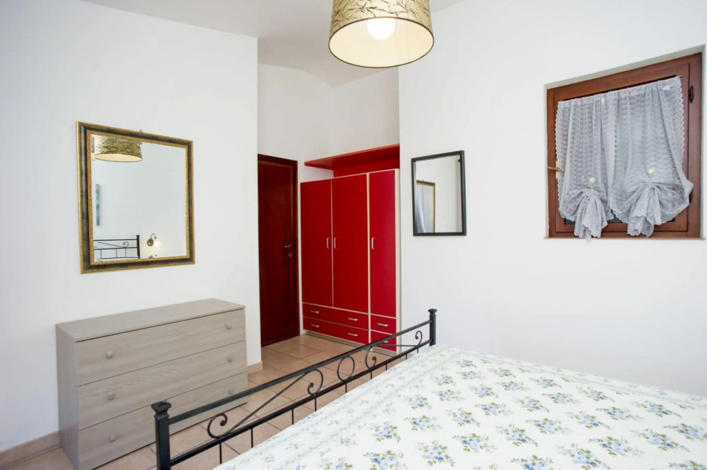 Apartment Two-room number 5 on the seafront of Morcone-MORCONE BILO N° 5