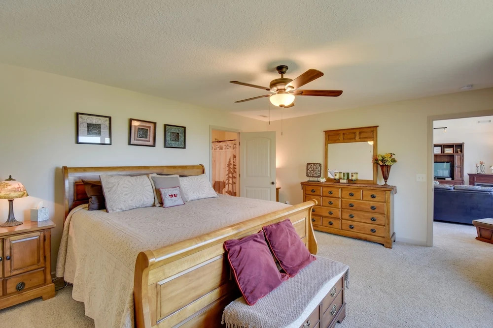 Mtn Views, Game Room, Hot Tub! Lakemont Retreat
