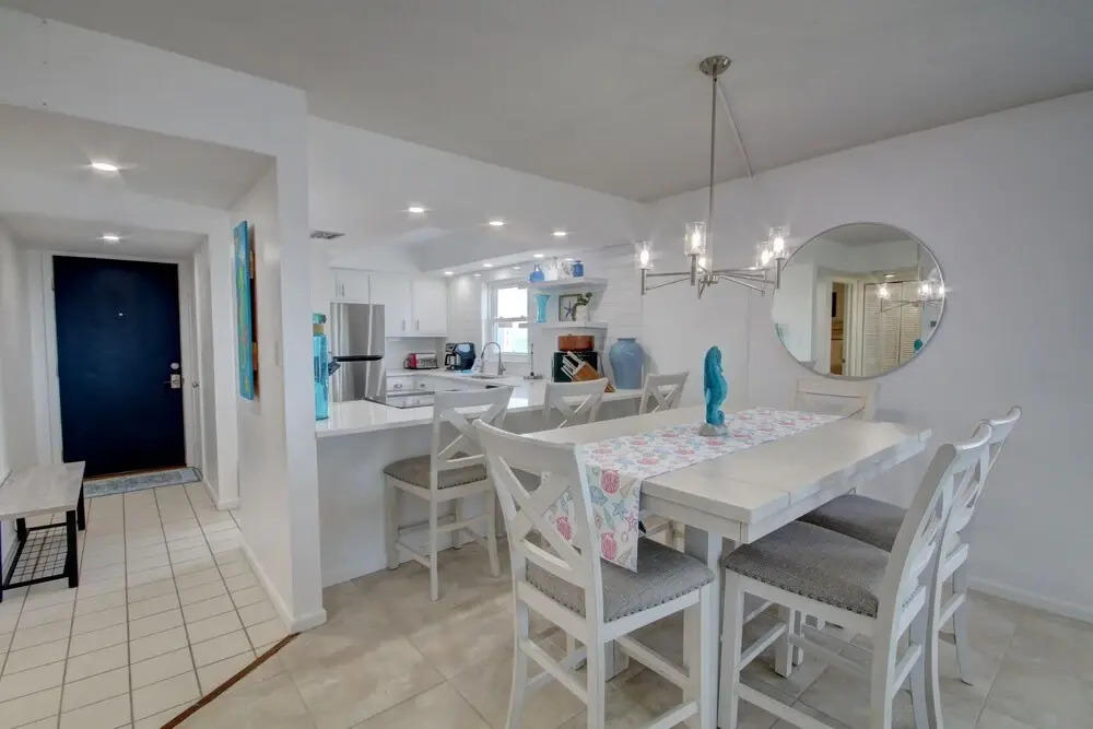 560 El Matador 2 Bedroom Condo