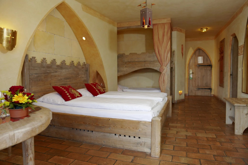 Europa-Park Erlebnis-Resort, Hotel Castillo Alcazar