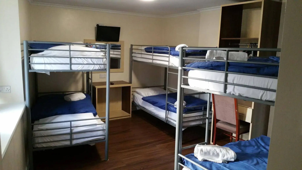 Lynden Court Hotel