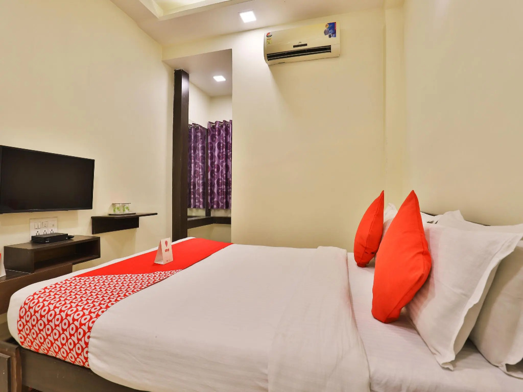 OYO 6684 Hotel Park Sangam
