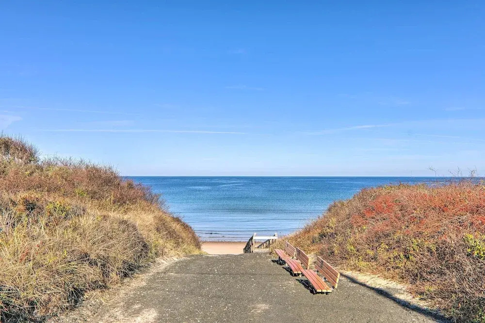 Walkable Dennis Cottage: 'the Blue Scallop'