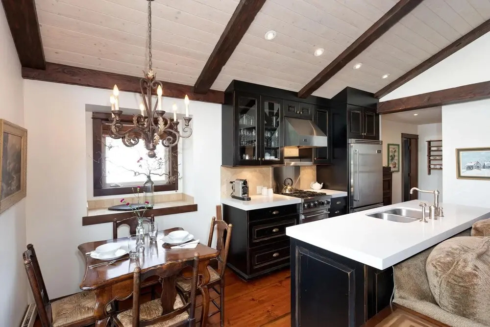 8166 Nicklaus North