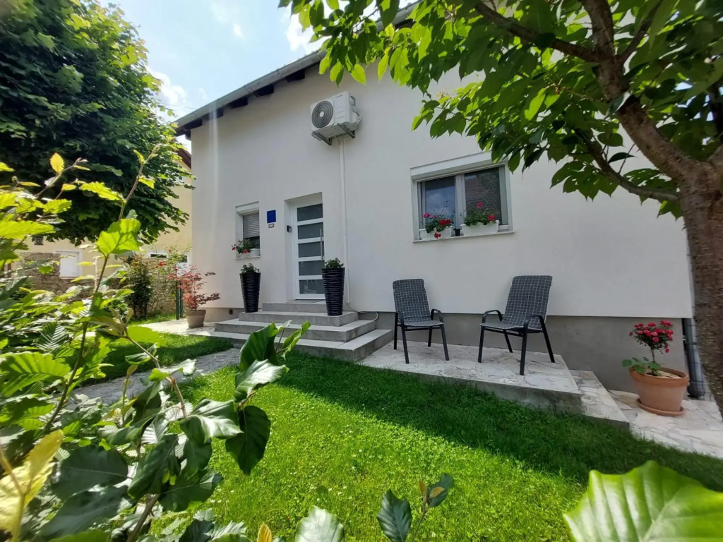 Studio apartman Marta
