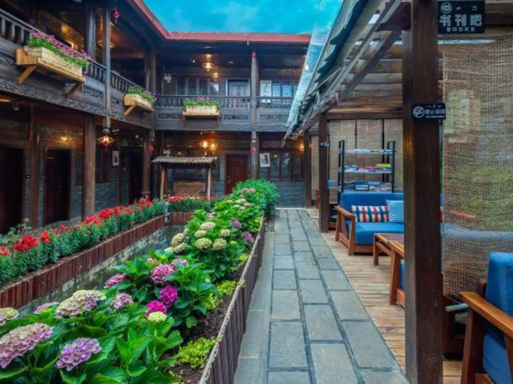 Lijiang Qupin Life Inn (East Gate Branch of Shuhe Ancient Town)