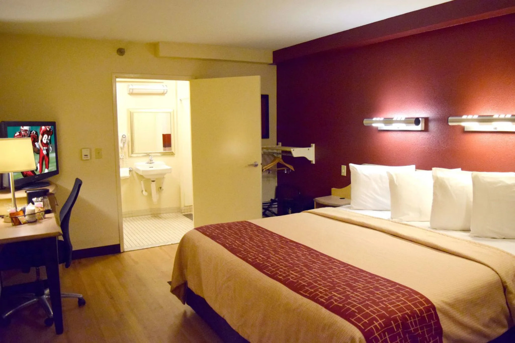Red Roof Inn St Clairsville - Wheeling West