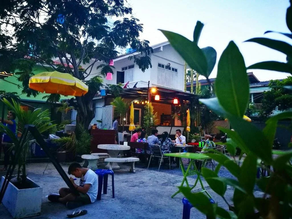 Baan Na Hostel