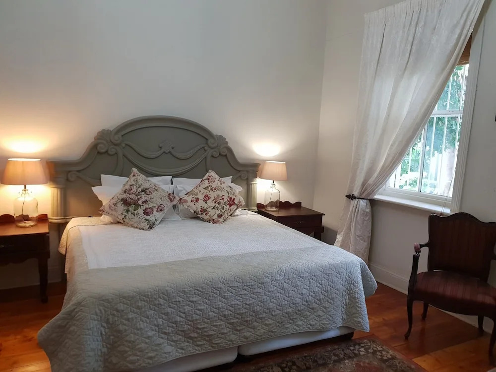 Bauhenia Guesthouse