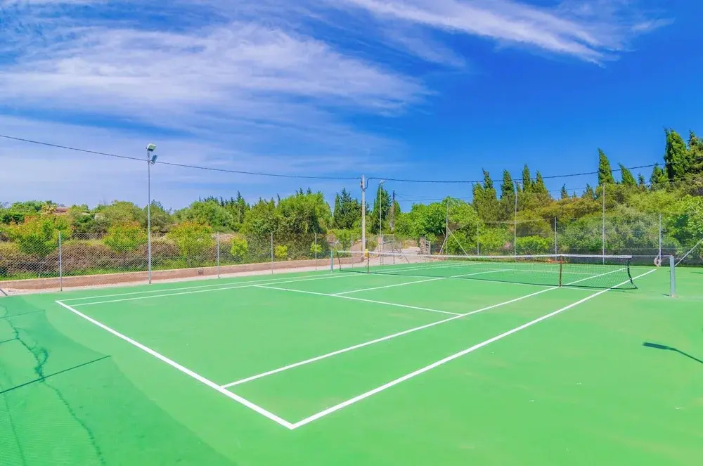 Villa in Manacor With Pool & Tennis Court