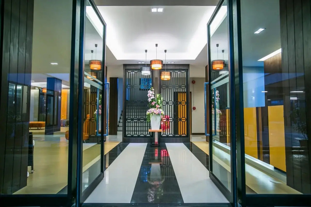 De Hug Hotel & Residence