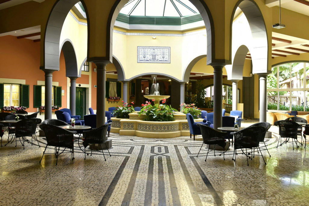 Pestana Village Garden Hotel