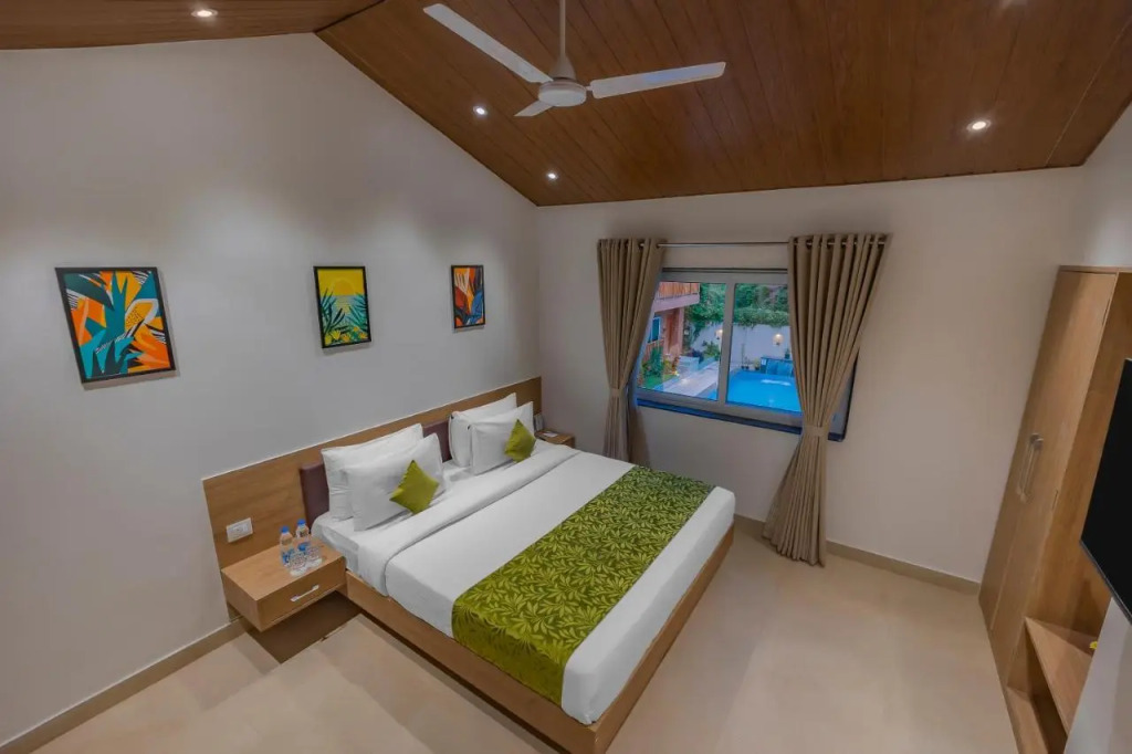 TreeHouse Mars Beach Cottages & Villas