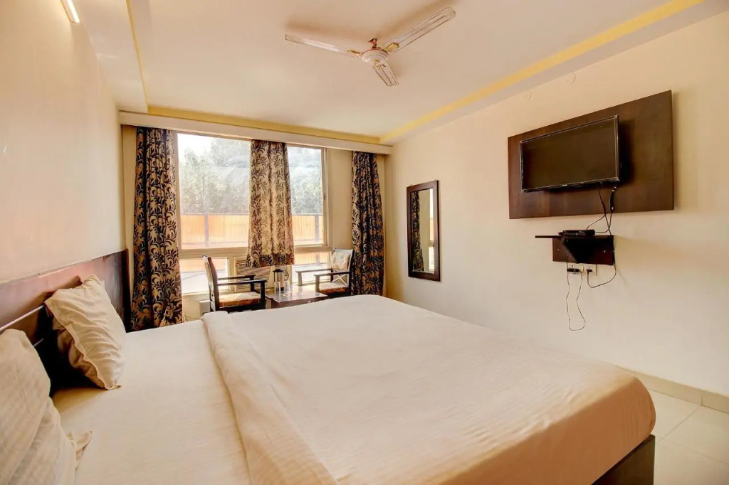 FabHotel PS Grand