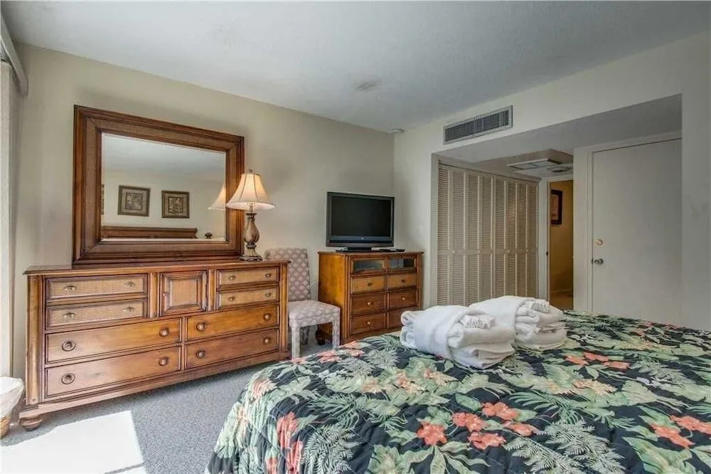 Hickory Cove 39