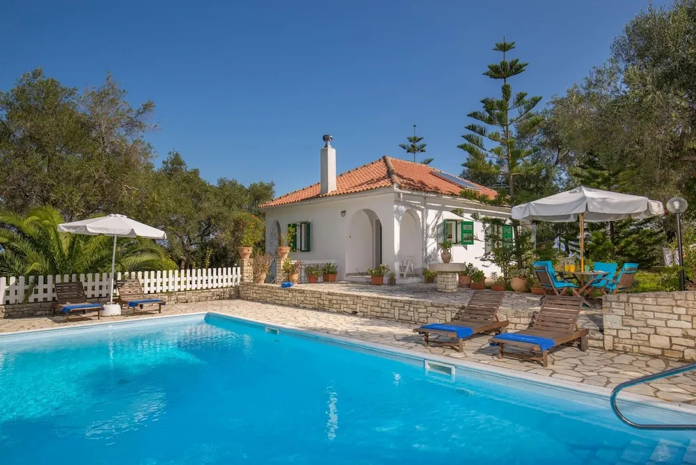 Villa Maria in Paxi With 2 Bedrooms and 1 Bathrooms