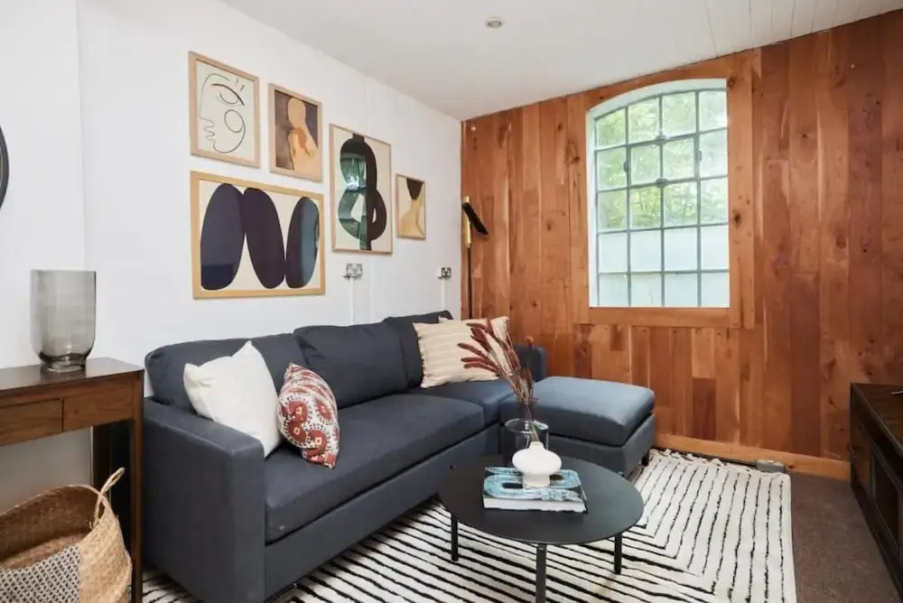 The Hampstead Wonder Spacious 4bdr House With Balcony