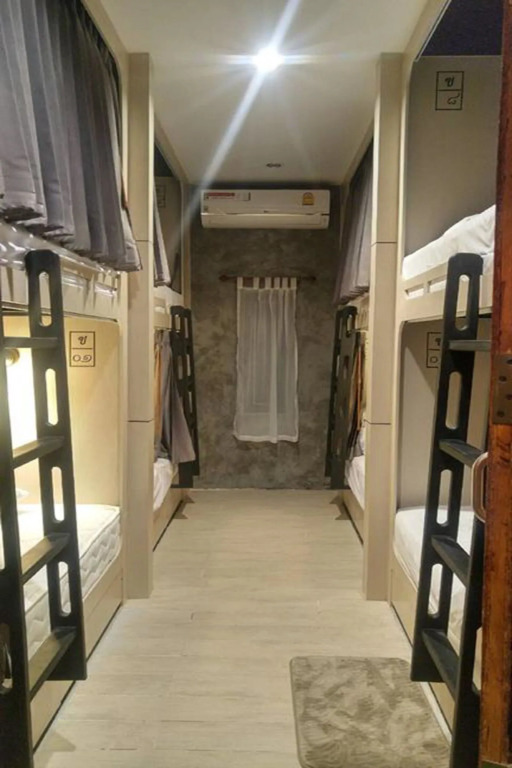 Rowhou8E Hostel Huahin