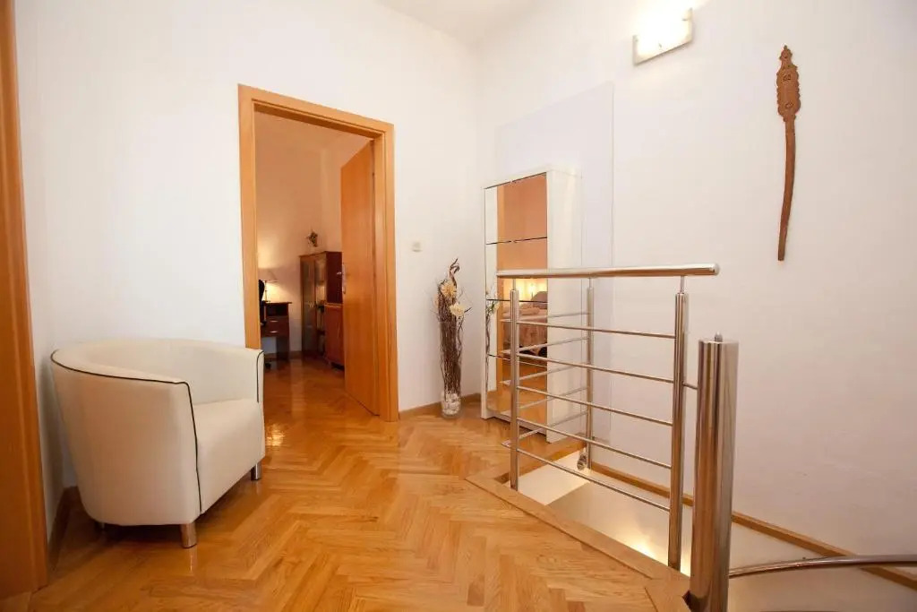 Apartments Guc