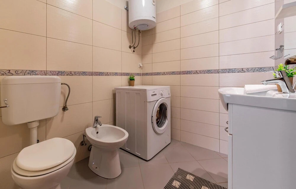 4 Bedroom Pet Friendly Home In Medulin