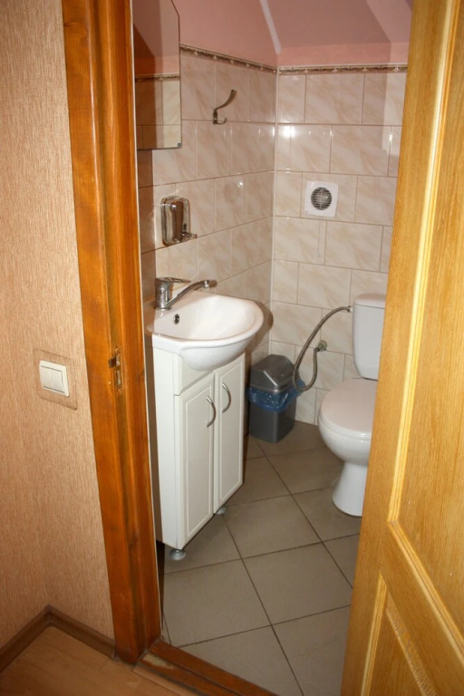 Inn Khlibodarskiy