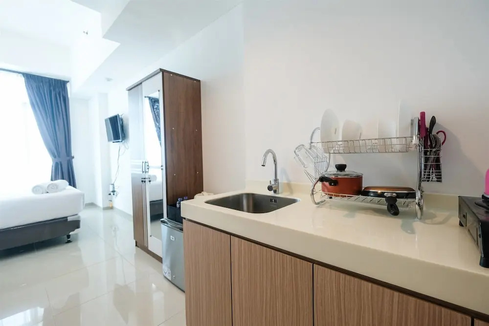 Fabulous Tree Park City Studio Apartment near ICE BSD
