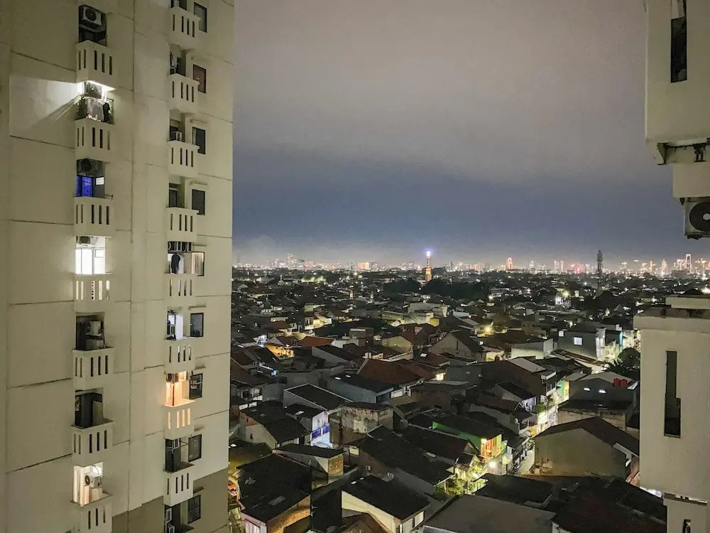 Comfy 2Br At Apartment Casablanca East Residence