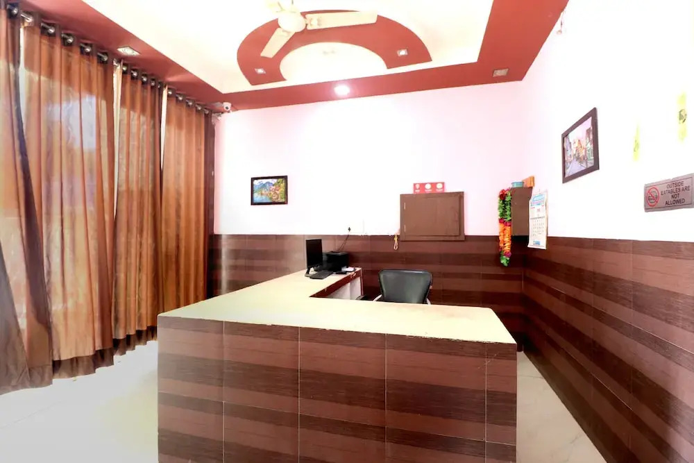Oyo 40853 Hotel Classic