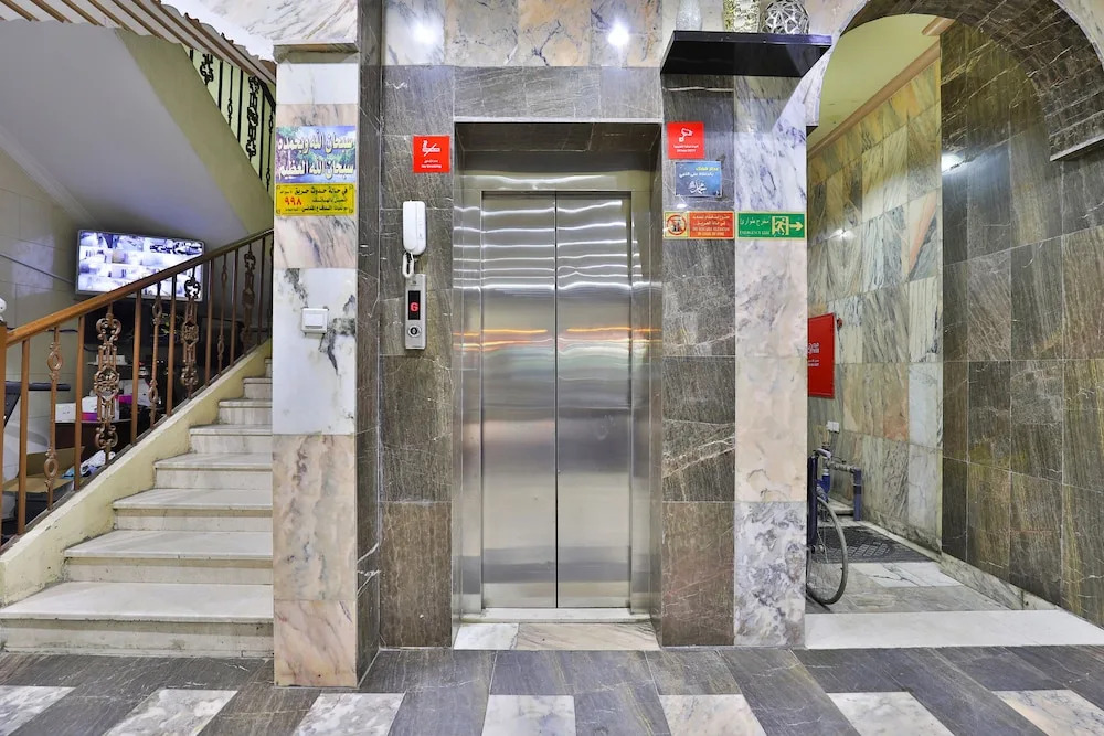 OYO 340 Nareen Furnished Apartments