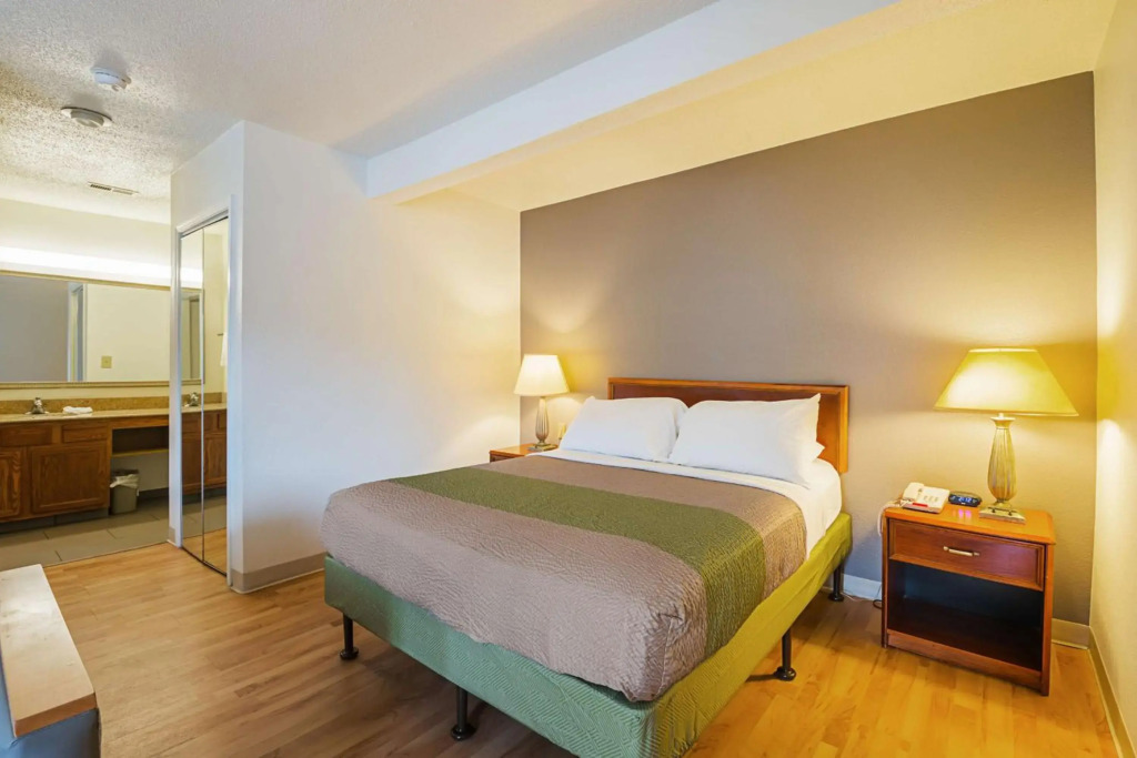 Studio 6 Extended Stay - Greensboro, NC