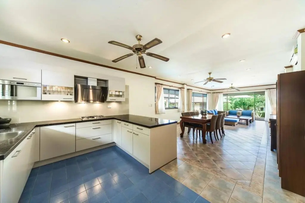 4 Bedroom 5 Palms Villa SDV104-20 seconds walk to beach -By Samui Dream Villas