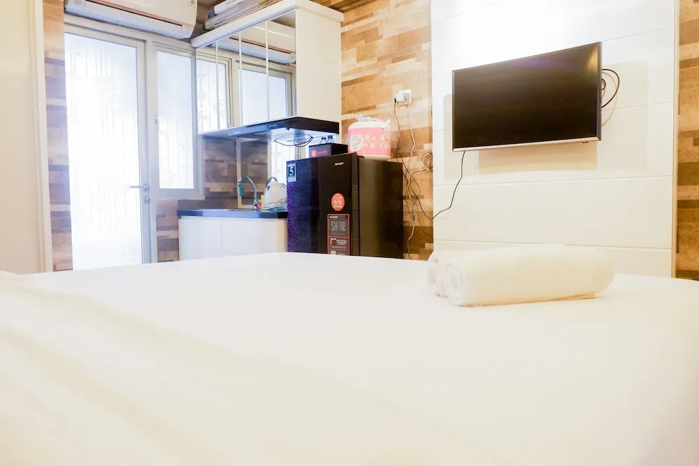 Minimalist Comfy Studio Apartment at Educity Pakuwon