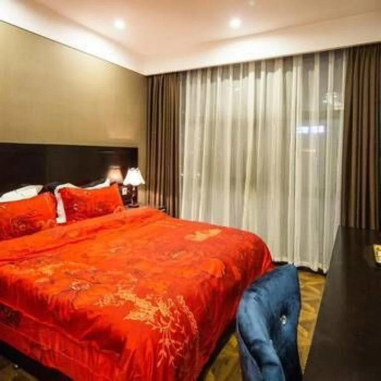Yujin Hotel