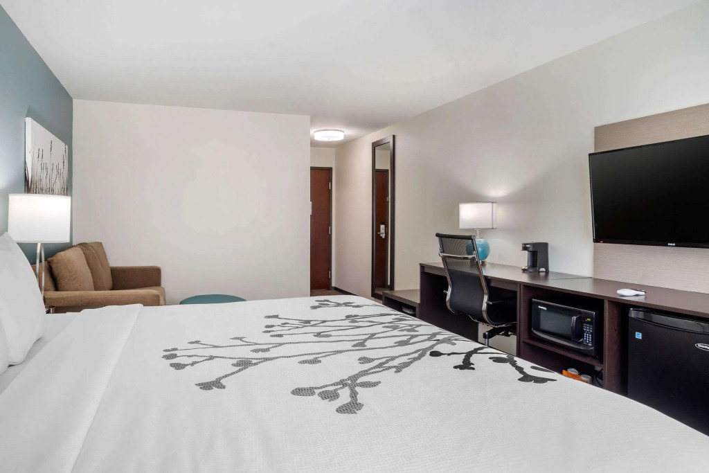 Sleep Inn & Suites Houston Westchase - Little Saigon